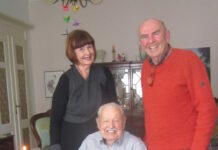 Regisseur Erwin Leister feierte seinen 101. Geburtstag Dieses Trio gehört einfach zusammen: Hannelore Schilling, Erwin Leister und Gerd Voigt (v.l.). Foto: Traudel Thalheim