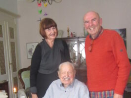 Dieses Trio geh&ouml;rt einfach zusammen: Hannelore Schilling, Erwin Leister und Gerd Voigt (v.l.). Foto: Traudel Thalheim