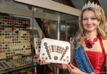 Schmöllner Knopfprinzessin blickt auf 2025 zurück und freut sich auf 2026 Knopfprinzessin Constanze I.