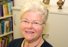 10 Jahre Lesestübchen Schenkenberg Landfrau Karin Nadler