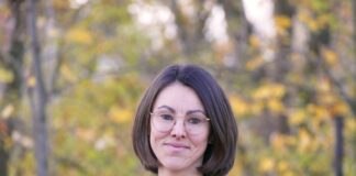 Lisa Pietsch organisiert das Trauercafé in Grimma. Foto: Diakonie Leipziger Land