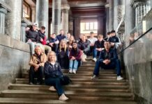 Die Sch&uuml;lergruppe in der National- und Universit&auml;tsbibliothek Ljubljana. Foto: privat