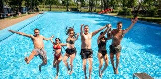 Rein ins Nass: F&uuml;r die Freibad-Saison 2026 suchen die Leipziger Sportb&auml;der schon Mitarbeitende. Foto: Leipziger Gruppe