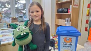 Mara: &bdquo;Jetzt wei&szlig; ich ganz viel &uuml;ber M&uuml;lltrennung und kann auch anderen was erkl&auml;ren.&ldquo; Foto: Jochen Reitst&auml;tter 