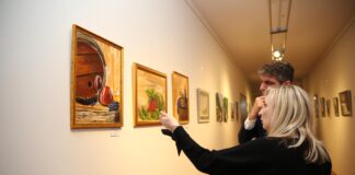 Die Montagsmaler feiern ihren 20. Geburtstag mit einer Ausstel- lung im Landratsamt in Borna. Foto: PM