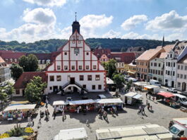 Der Grimmaer Frischemarkt startet in die neue Saison. Foto: Natalie Rieche