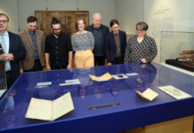 Er&ouml;ffneten gemeinsam die Schau &bdquo;Stadt im Fluss&ldquo;: Dr. Anselm Hartinger, Niels Lohse, Dr. Johannes Schmidt, Sophie Lindemann, Prof. Matthias Hardt, Prof. Julia Schmidt-Funke und Dr. Maike G&uuml;nther (v.l.) waren unterwegs in der Ausstellung. Foto: Andr&eacute; Kempner