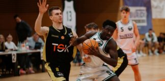 Auch David Darko konnte die Niederlage gegen Breiteng&uuml;&szlig;bach nicht verhindern. Foto: Beatrice Bauer