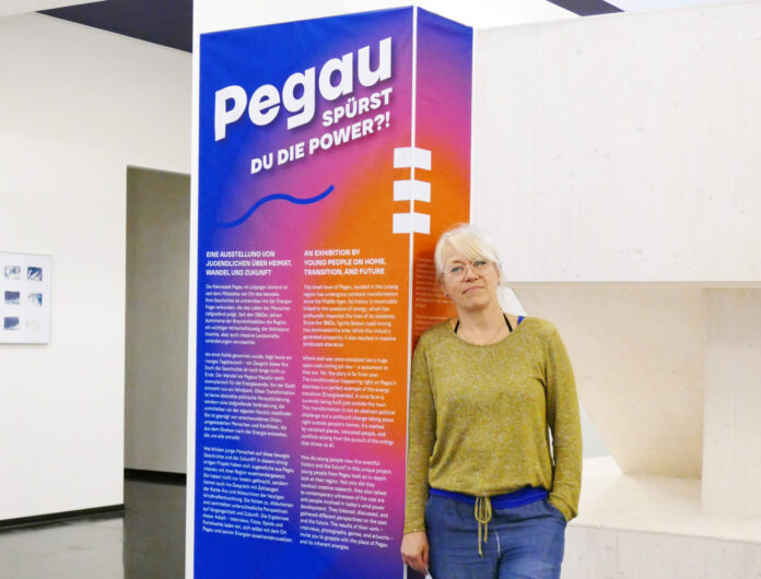 Christiane K&ouml;nig vom Jugend- b&uuml;ro bei der Ausstellungser&ouml;ff- nung im Grassi-Museum . Foto: Diakonie Leipziger Land