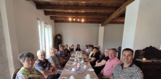 Kaffeeklatsch im Gut Heideck. Foto: privat