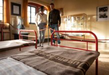 Blick in die Ausstellung Foto: Schl&ouml;sserland Sachsen/Philipp Herfor