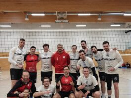 Die Altenburger Volleyballer feierten zum Abschluss einer erfolgreichen Saison die Th&uuml;ringer Vizemeisterschaft. Foto: Reinhard Weber