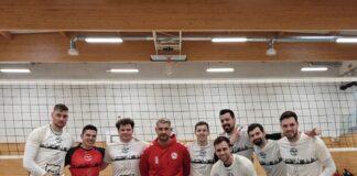 Die Altenburger Volleyballer feierten zum Abschluss einer erfolgreichen Saison die Th&uuml;ringer Vizemeisterschaft. Foto: Reinhard Weber