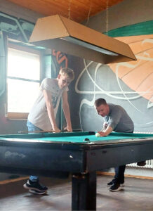 Roy Philipp ist Sozialarbeiter im Delitzscher Jugendhaus YOZ. Seine Hauptaufgabe: Begleitung der Jugendlichen. Foto: privat