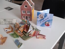 B&auml;rbel Pinnow hatte ihre Geburtstagsg&auml;ste gebeten, eine Spende f&uuml;r den Hospizdienst zu geben. Am Ende kamen 775 Euro zusammen. Foto: Andreas Bechert