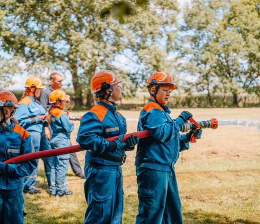 Die Jugendfeuerwehren der Feuerwehr Delitzsch erlebten bei einem gemeinsamen Ausbildungstag Spiel, Spa&szlig; und die Kameradschaft. Foto: Freiwillige Feuerwehr Delitzsch
