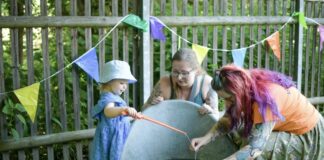 Beim Sommerfest in der Kneipp-Kita &bdquo;Seepferdchen&ldquo; ging es hoch her. Foto: PM
