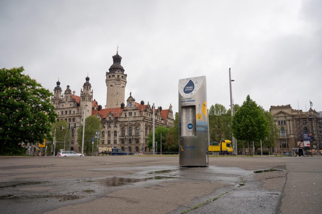 Brunno auf dem Leipziger Wilhelm-Leuschner-Platz Brunno auf dem Leipziger Wilhelm-Leuschner-Platz