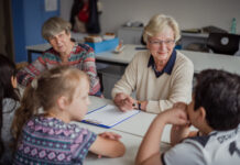 Senioren gesucht – als Streitschlichter für Leipziger Grundschulen Senioren ab 55 Jahren werden als Streitschlichter für Leipziger Grundschulen gesucht. Foto: Daniel Devecioglu