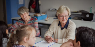 Senioren gesucht – als Streitschlichter für Leipziger Grundschulen Senioren ab 55 Jahren werden als Streitschlichter für Leipziger Grundschulen gesucht. Foto: Daniel Devecioglu