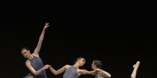 Lisa Frenzel, Elsa Hebestreit und Anne Teichmann aus der Tanzklasse DanceFam in Wurzen &uuml;berzeugten beim Bundeswettbewerb &bdquo;Jugend tanzt&ldquo;. Foto: Vanessa Nicette