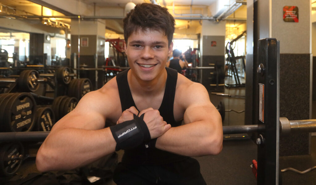Weltrekordhalter Adrian Riess beim Training in Leipzig. Foto: André Kempner