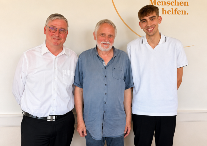 Stefan Müller, Bürgermeister von Trebsen, ist Beisitzer, Christian Kamprad übernimmt den Vorsitz und neu im Vorstand ist Jonas Siegert, Stadtrat in Grimma (v.l.). Foto: Tafel Muldental Stefan Müller, Bürgermeister von Trebsen, ist Beisitzer, Christian Kamprad übernimmt den Vorsitz und neu im Vorstand ist Jonas Siegert, Stadtrat in Grimma (v.l.). Foto: Tafel Muldental