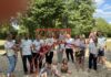 Mütter in Wölkau setzen mit Verein neue Impulse fürs Dorfleben Miteinander auf dem Spielplatz: Einige der Gründungsmitglieder von ‚Miteinander Schönwölkau‘ mit ihren Kindern am Ziegeleiteich-Spielplatz in Wölkau. Foto: Nannette Hoffmann
