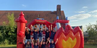 H&uuml;pfburg, Kinderschminken, Bastelstra&szlig;e und vieles mehr gibt es beim Sommerfest der Jugendfeuerwehr Neukirchen. Foto: PM