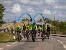 Auf dem Weg nach Leipzig sammelte die 44. Tour der Hoffnung mehr als 1,4 Millionen Euro an Spenden ein. Foto: Pierre Johne