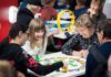 Brettspiel-Boom in Leipzig: Was die Hobbymesse besonders macht Spielen ist voll im Trend - dies zeigt auch das wachsende Interesse an der Leipziger Hobbymesse. Foto: Niclas Schmidt/Leipziger Messe