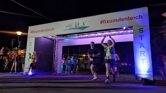 Mehr als 800 Läuferinnen und Läufer waren beim 5. Nachtlauf in Altenburg am Start. Foto: PM Mehr als 800 Läuferinnen und Läufer waren beim 5. Nachtlauf in Altenburg am Start. Foto: PM
