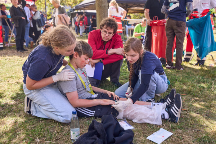 Da war viel Know-how in Theorie und Praxis gefragt: Doch damit konnte das B-Jugend-Team aus Leipzig/Nordsachsen auf jeden Fall aufwarten. Foto: Johanniter Sachsen