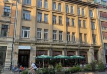 Haus der Festivals: Leipzig plant Kultur-Neubau in der Gottschedstraße Für die Gottschedstraße 16 gab es schon viele Namen: Metropol, Kammerspiele, Neue Szene, Skala. In Zukunft soll das frühere Theater-Gebäude als "Haus der Festivals" genutzt werden. Foto: Jens Rometsch