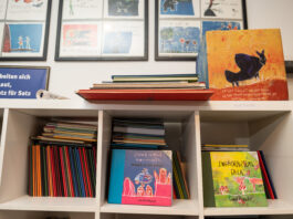 Der Verein Buchkinder kann vorerst weiterarbeiten &ndash; dank einer gro&szlig;en Spendenbereit- schaft. Foto: Christian Modla