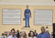 Haben die Mori-Ōgai-Gedenkst&auml;tte in Nerchau eingeweiht (v.l.): Grimmas Oberb&uuml;rgermeister Tino Kie&szlig;ig, Organisatorin Regina Lamik die japanische Botschafterin Mitsuko Shino und Grimmas ehemaliger Oberb&uuml;rgermeister Matthias Berger. Foto: Peter Franke