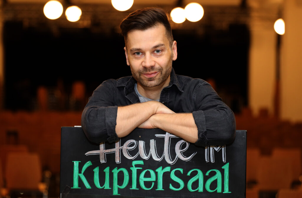 ack Pop bringt Wissenschaft als Unterhaltungsshow auf die B&uuml;hne des Kupfersaals. Foto: Andr&eacute; Kempner