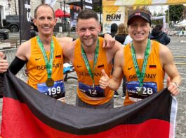 So sehen Sieger aus: Stephan Amberg hatte bei der Europameisterschaft mit seinen Teamkollegen Marcel Job (l.) und Sebastian Seyfarth allen Grund zum Jubeln. Foto: privat