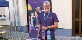 Freiwillige gesucht: Engagement-Zentrum vermittelt Helfer Peter Müller